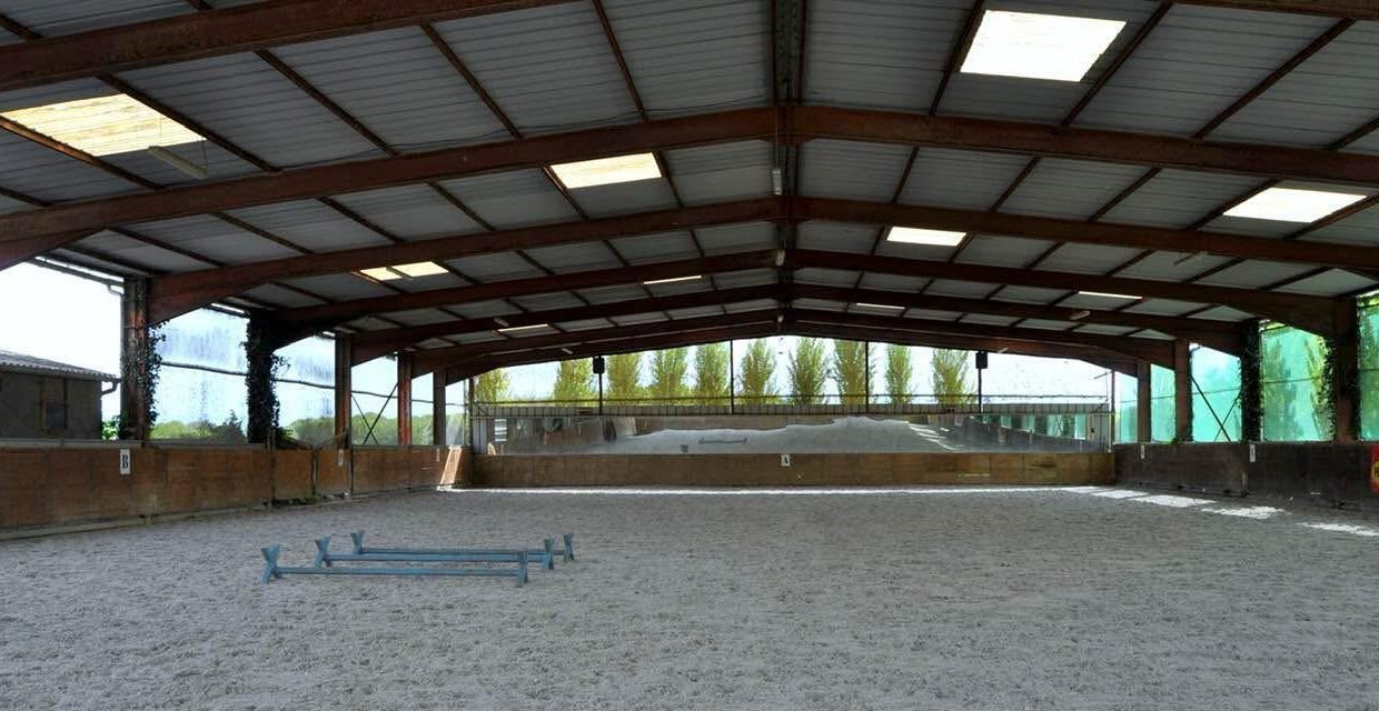 manège azay